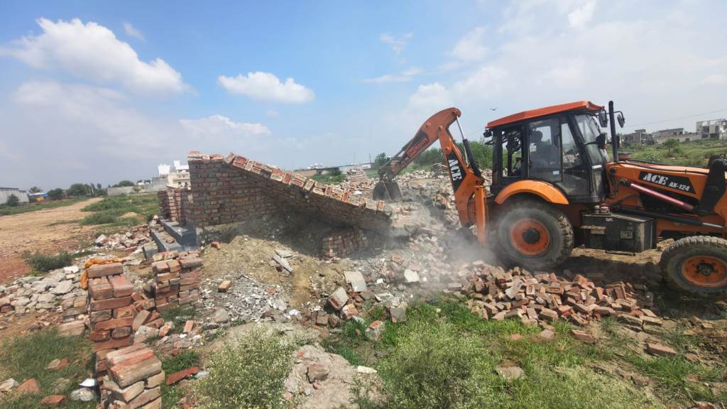 Three Colonies One Bulldozer An Illegal Empire Demolished